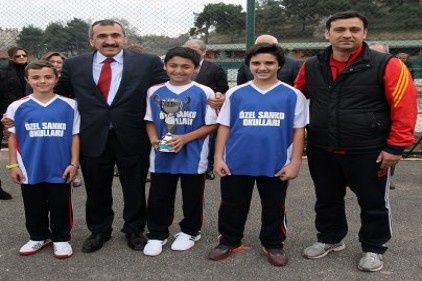 Teniste İl Şampiyon oldular