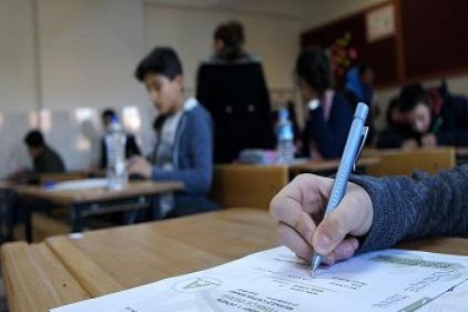 TEOG&#039;da birinci gün oturumu sona erdi