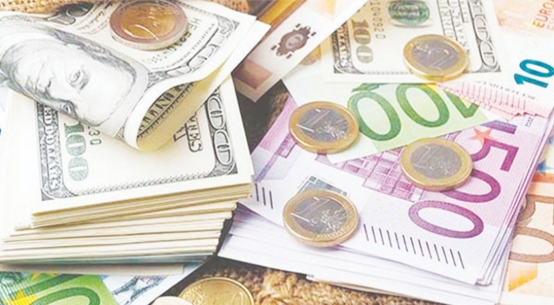 Ters dolarizasyon için enflasyonu dizginleyecek kurumsal yapı şart