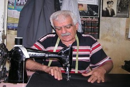 Terziler dikişten, manifaturacılar satıştan memnun