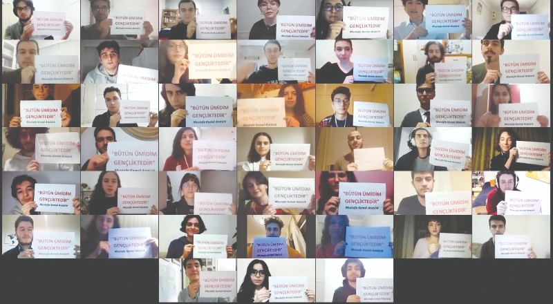 TEV üstün başarı bursiyerleri basına tanıtıldı