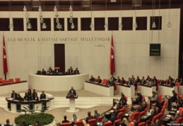 Tezkere ile hükümete verilen bir yıllık izin süresi, bir yıl daha uzatıldı