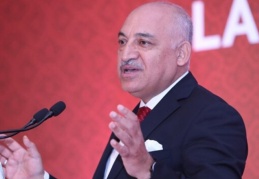 TFF Başkanı Büyükekşi: Hakem atamalarında yapay zeka kullanmak istiyoruz