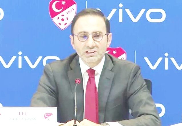TFF Başkanı Nihat Özdemir istifa etti