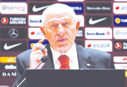 TFF Başkanı Nihat Özdemir'den yabancı kuralı açıklaması: Yeniden değerlendireceğiz