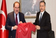 TFF Başkanı Yıldırım Demirören Vali Ali Yerlikaya'yı ziyaret etti