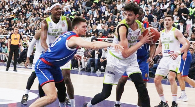 THY EuroLeague'de Anadolu Efes'in play-off'taki rakibi belli oldu