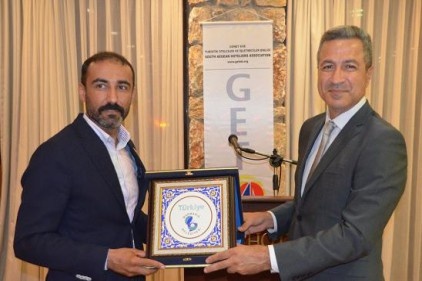 Ticaret Odası&#8217;ndan yirmi beş kişilik bir heyet ilçeye gitti