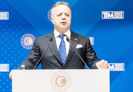 TİM Başkanı Gülle: “250 milyar dolara emin adımlarla ilerliyoruz”