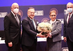 TİM Başkanı Gülle: “İhracatta 200 milyar doları aşma zamanı geldi”