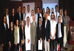 “Tıp Eğitiminde Güncel Yaklaşımlar” konferansı verildi