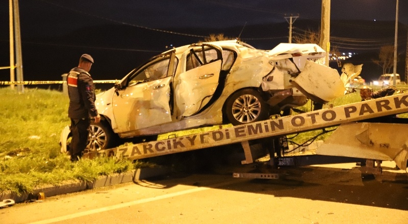 Tır ile otomobil çarpıştı: 1 ölü, 3 yaralı