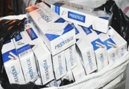 TIR kasasında 128 bin paket sigara