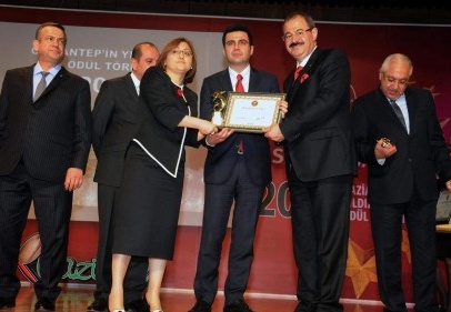 Tiryaki Holding, GSO’dan ödül aldı