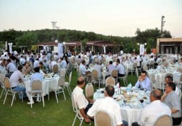 Tiryaki Holding’den iftar