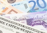 TL, jeopolitik endişelerle negatif ayrışmayı sürdürüyor