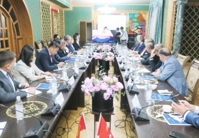 TOBB Başkanı Hisarcıklıoğlu, Kırgız Bakan Şıkmamatov ile görüştü