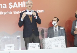 TOKİ’den farklı olarak projelerde yöresel mimari gözetildi