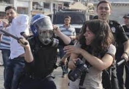 Toplantı ve gösteri yürüyüşü yönetmeliğinde değişiklik yapıldı