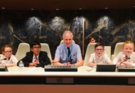 Toplantılarınızı neden çocuklar yokken yapıyorsunuz?