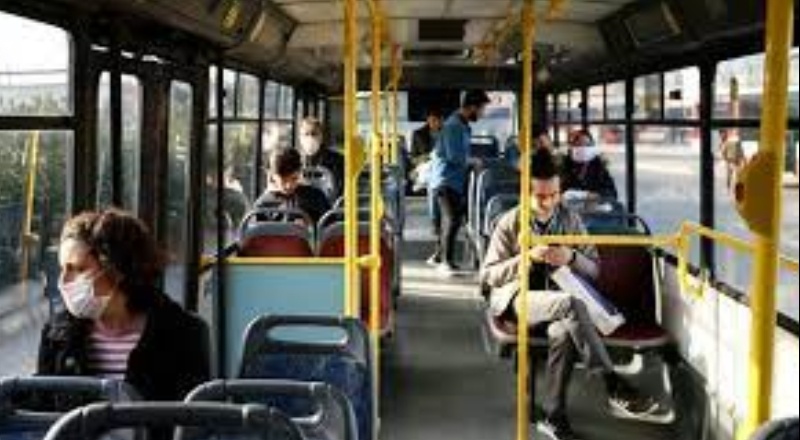 Toplu taşıma araçları ve sağlık kuruluşlarında maskeye devam