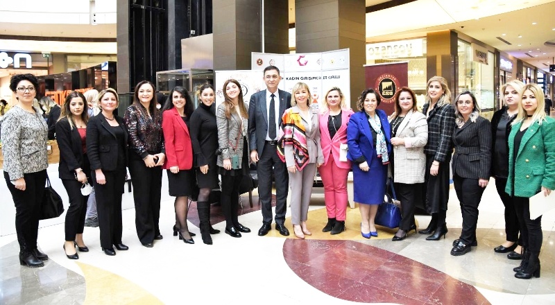 Toplum yapısının temelinde kadın vardır