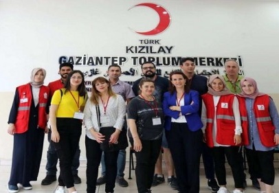 Topluma katkı sağlamayı ve projeler üretmeyi çok önemsiyoruz