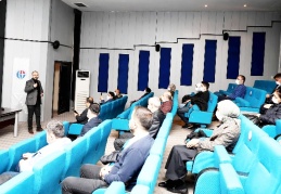 Toplumlar, bilginin bir güç olduğu gerçeği ile yüzleşmeli