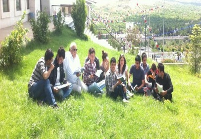 Toplumun yüzde 94’ü televizyon seyrediyor