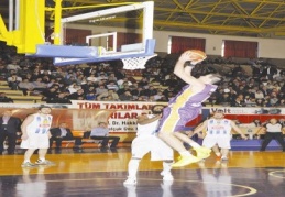 Torku Konya Selçuk Üniversitesi Royal Halı Gaziantep’i 89-77 mağlup etti