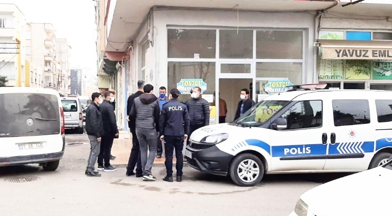 Tostçuda alacak verecek kavgası: 1 ölü