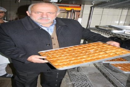 Trabzonlu baklavacılar fıstığı bırakıp, fındığa döndü