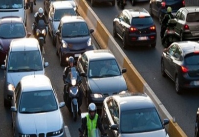 Trafiğe kayıtlı araç sayısı 22 milyon 325 bin 33 oldu