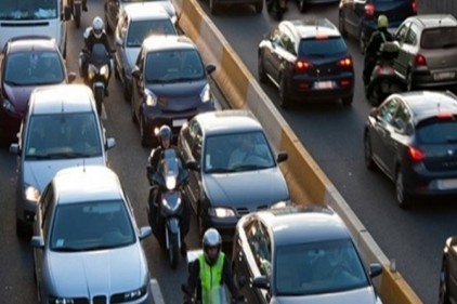 Trafiğe kayıtlı araç sayısı 22 milyon 325 bin 33 oldu