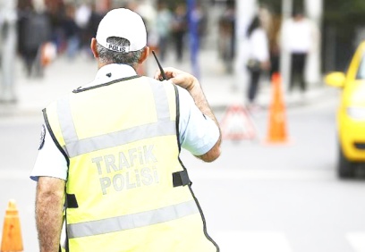 Trafik cezaları, ruhsat sahibine değil aracı kiralayana gönderilecek