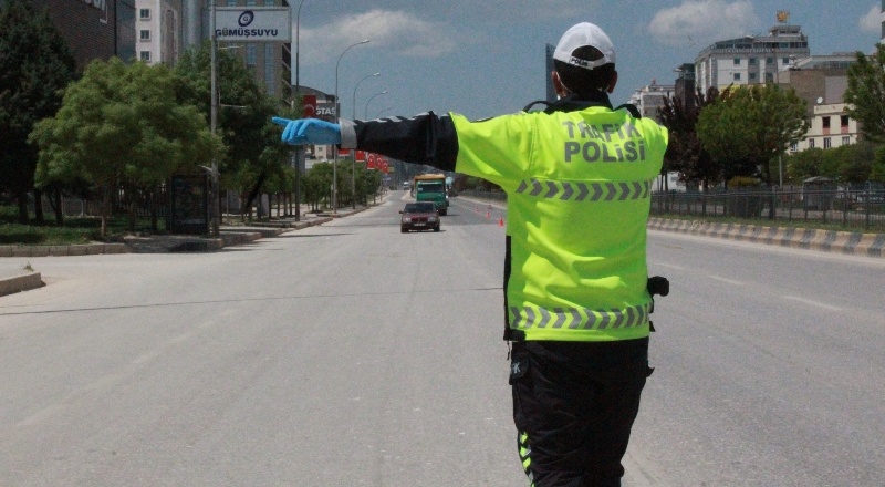 Trafik denetimleri sürüyor