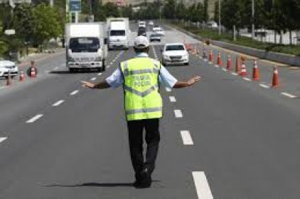 Trafik denetimleri sürüyor