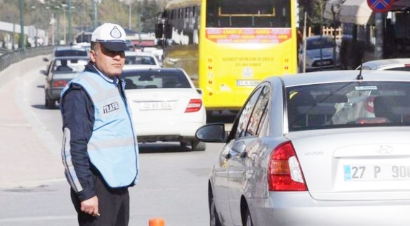 Trafik ekipleri 4 bin 75 aracı denetledi