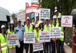 Trafik gönüllüleri yollardaydı 