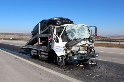 Trafik kazasında 1 kişi ağır yaralandı