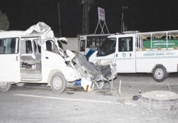 Trafik kazasında 1 kişi öldü, 1 kişi yaralandı 