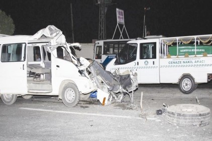 Trafik kazasında 1 kişi öldü, 1 kişi yaralandı 