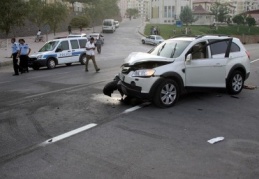 Trafik kazasında 4 kişi yaralandı 