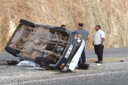 Trafik kazasında 3 kişi yaralandı