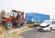 Trafik kazasında 2'si çocuk 5 kişi yaralandı