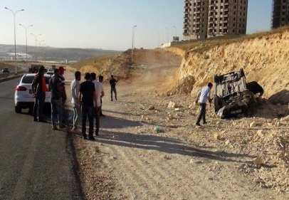 Trafik kazasında aynı aileden 4 kişi yaralandı