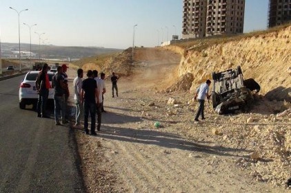 Trafik kazasında aynı aileden 4 kişi yaralandı