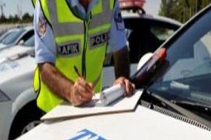 Trafik kurallarına uymayan 475 araç sürücüsüne para cezası kesildi