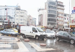 Trafik sorununa geçici değil kalıcı bir çözüm bulunmalı
