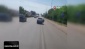 Trafikte cam yerine arka kapıyı açarak serinledi